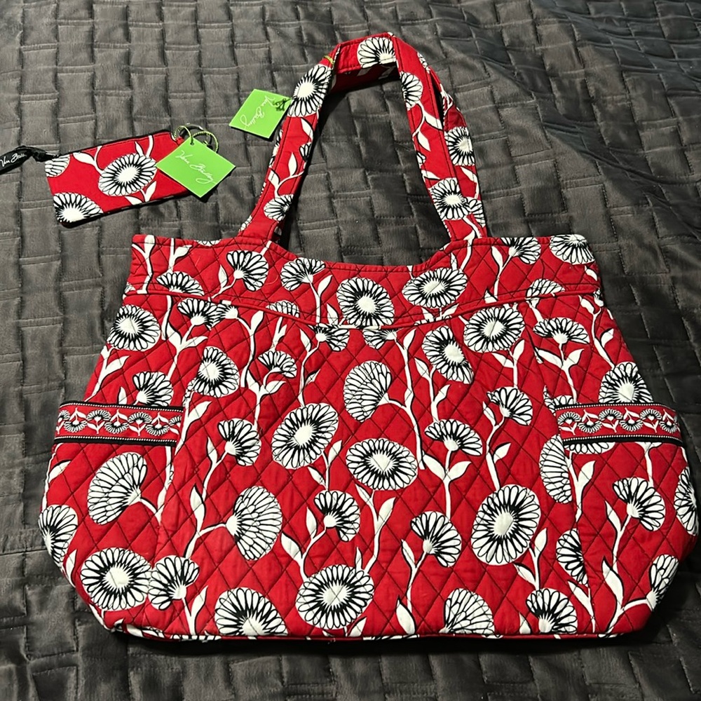NWT Vera Bradley red, white, black tote.Houndstooth inside.new zip ID case.
